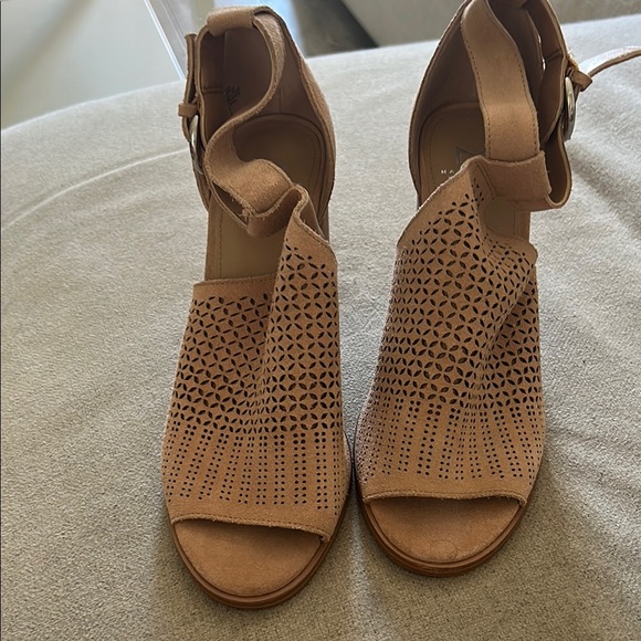 Marc Fisher Shoes - Marc Fisher Tan Heels